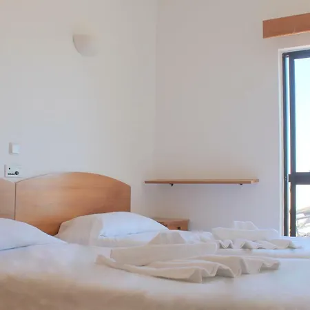 Apartment Kupis By The Beach